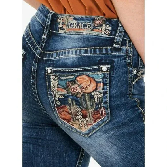 Grace in LA Women's Western Cactus Embroidered Bootcut Stretch Jeans NWT - Picture 1 of 4